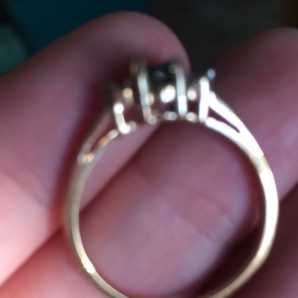 Ring - Picture 3 of 5